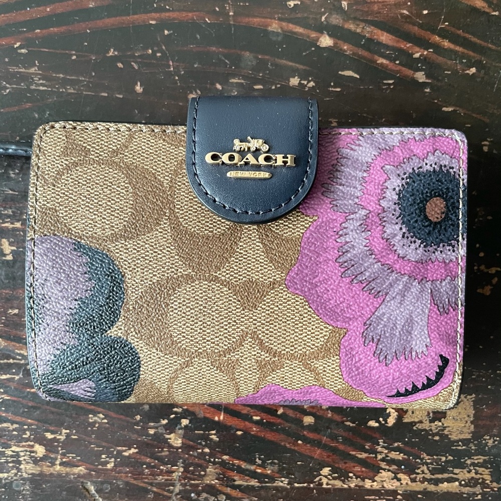Coach x Kaffe Medium Wallet NWT